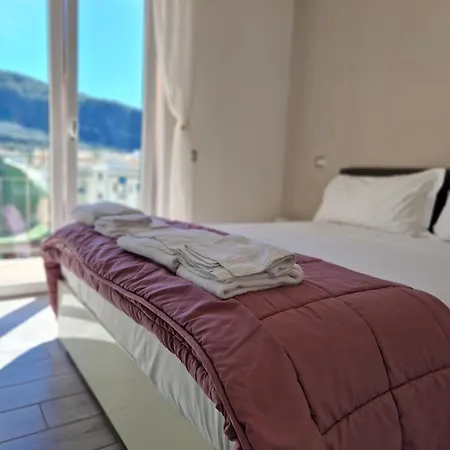 Casa Nelida, Centre Sorrente