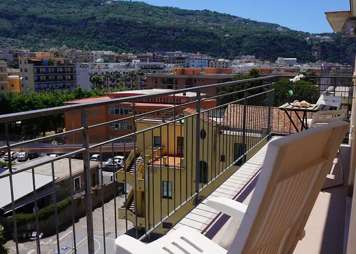 Casa Nelida, Centre Апартаменты Сорренто